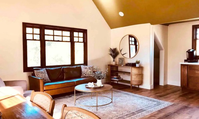 Fullerton House | Villa Verde - 5 miles to Disney!