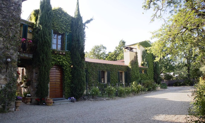 Sonoma Villa | Villa Viviana, spacious Tuscan retreat close to the Sonoma plaza