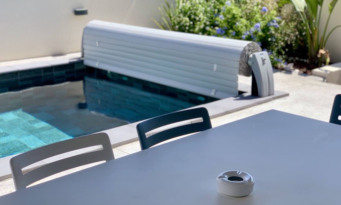 Palau-del-Vidre Villa | Villa White with private pool