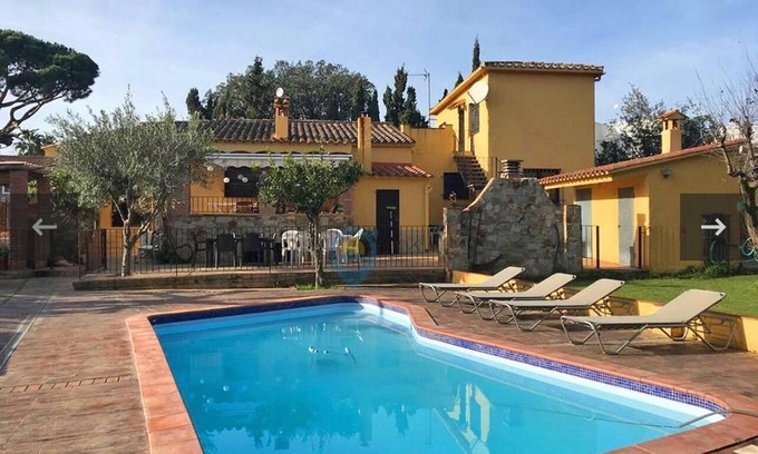 Calonge Ski Chalet | Villa with pool on the Costa Brava, ideal for vacations!