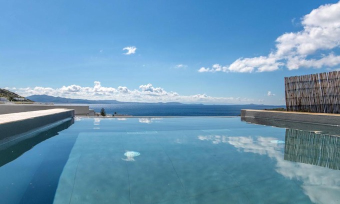 Agios Ioannis Apartment | Villa with View of Agios Ioannis and Pool with Jacuzzi