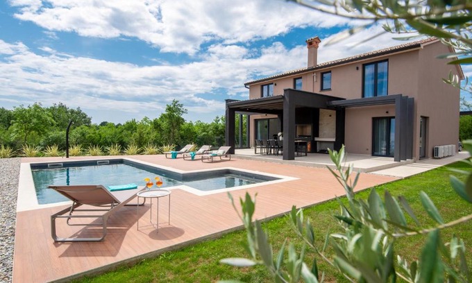 Santalezi Villa | Villa Zara