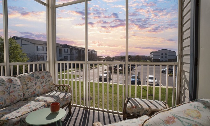 Villages of Five Points Condo | Village at Five Points Beach Condo Getaway