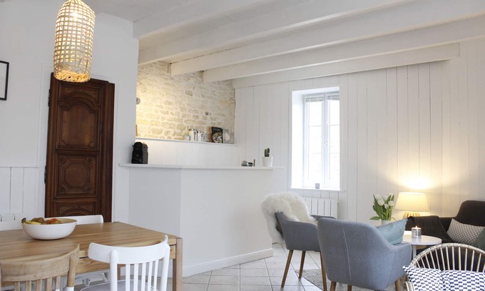La Flotte House | Village house with outdoor spaces including terrace with sea view-Parking (*)