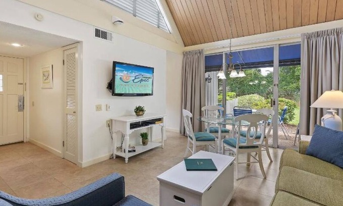 Palmetto Dunes Resort | Village Large Studio in Palmetto Dunes. Great location, Close to the Beach