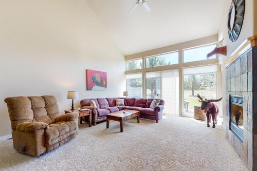 Redmond House | Village Loop in Eagle Crest