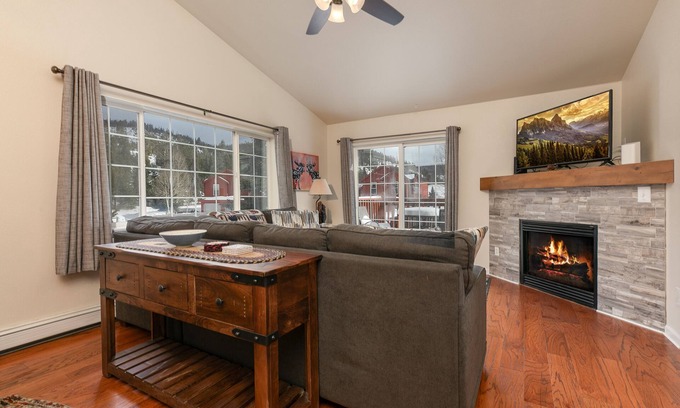 Breckenridge Condo | Villas at Swans Nest Long Stay Condo: Spacious, Quiet Location