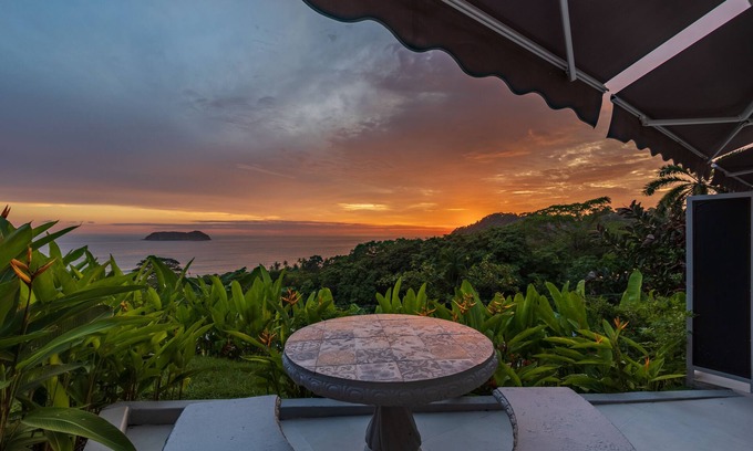 Manuel Antonio Hotel | Villas de la Selva