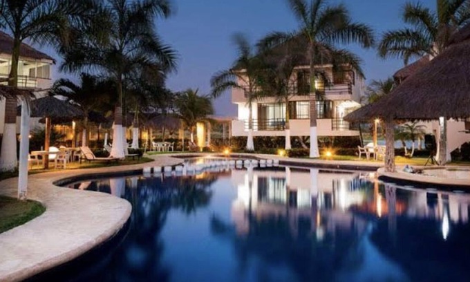 Coyuca de Benitez Hotel | villas playa azul