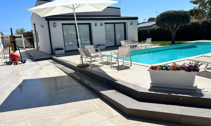 Fanusa Villa | Villas Sport And Beach