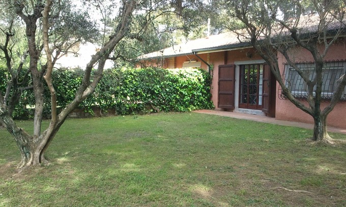 Giannella House | Villetta in the green near beach Renovated villa with garden 350 square meters quiet comfortable in the green of nature 200 meters from the beach of Giannella.