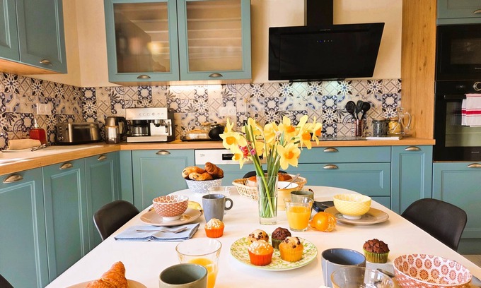 Bouteville House | Vine flowers Charentais cottage 3*