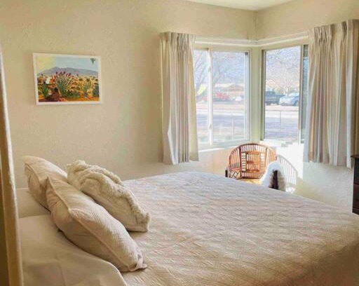 Los Duranes House | Vintage charm vacation home with modern comforts near Old Town