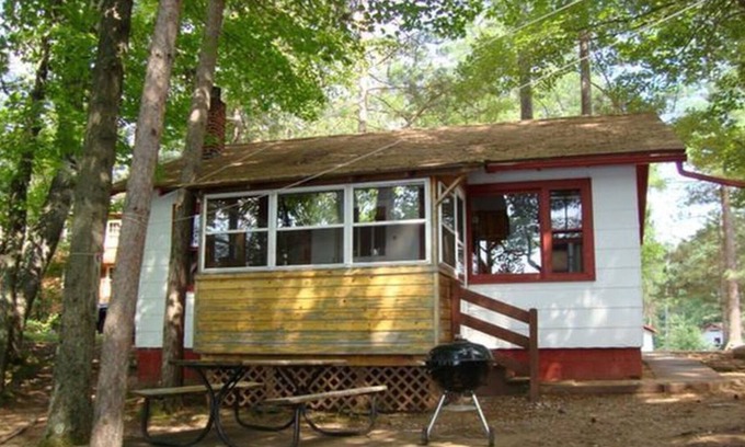 Phillips Cottage | Vintage Lakeside Cottage on Long Lake ~ Linden