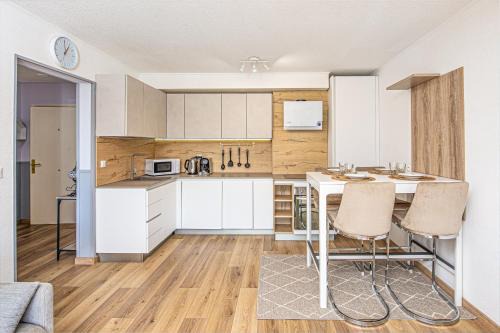 Roquebrune-Cap-Martin Apartment | VIO-LETTES - Agréable deux pièces - Proche Mer