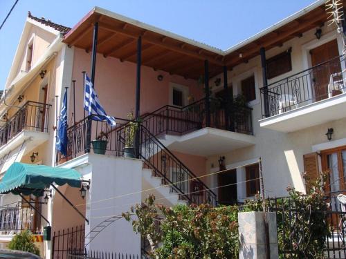 Agia Efimia Apartment | Violatos studios