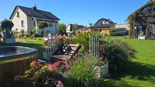 Miedzierza House | VIP VILLAGE Las Woda Rower - Podgrzewany Basen, Balia, Sauna