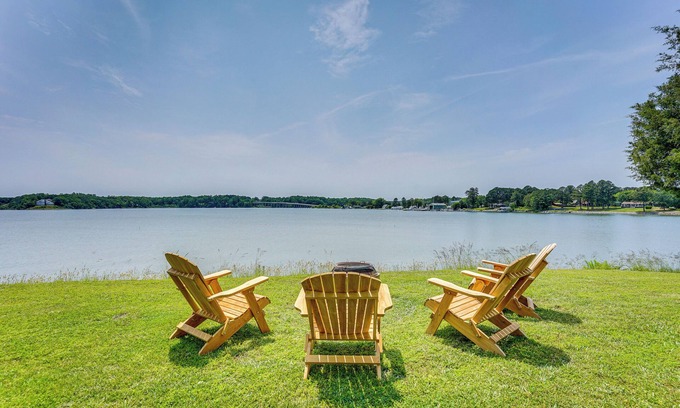 Wicomico Church House | Virginia Retreat on Wicomico River w/Dock!