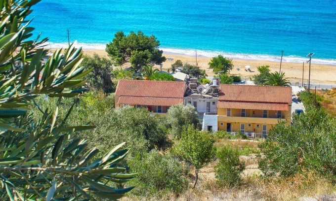 Agios Georgios Pagon Apartment | Vistonia Apartment 1 - right on the beach with sea views