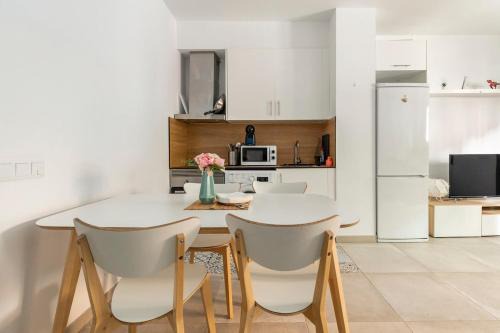 En Corts Apartment | Vivienda junto a Ruzafa - 12 PAX y más