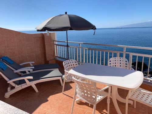 Puerto de Santiago House | Vivienda Vacacional con Vistas a La Gomera y La Palma