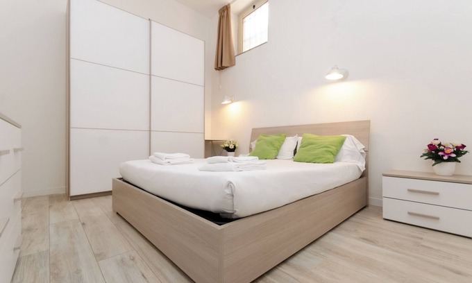 Guastalla Apartment | VivimiHome-Duomo Cioffi House