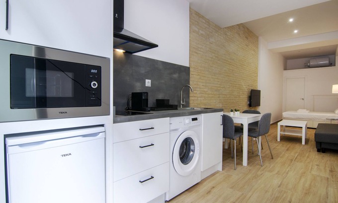 Montolivet Apartment | VLC HOST - Fray Pedro E