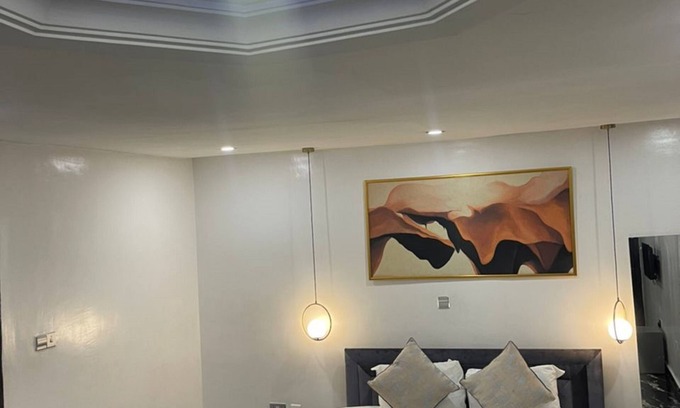 Lagos House | Volantis Gold