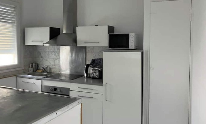 Marengo - Jolimont Apartment | Vrbo Property