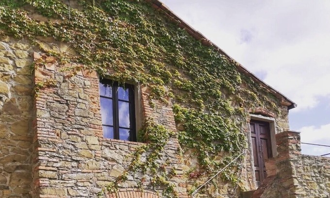 Bucine Apartment | Vrbo Property