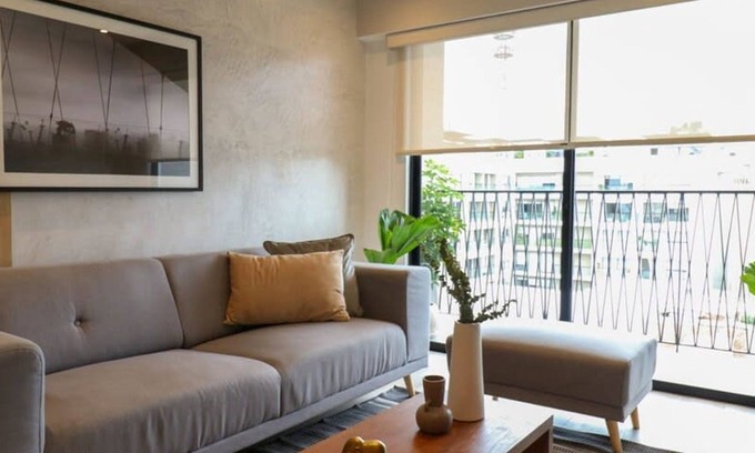 Santa Cruz Apartment | w Elegant 2BR With Balcony in Miraflores