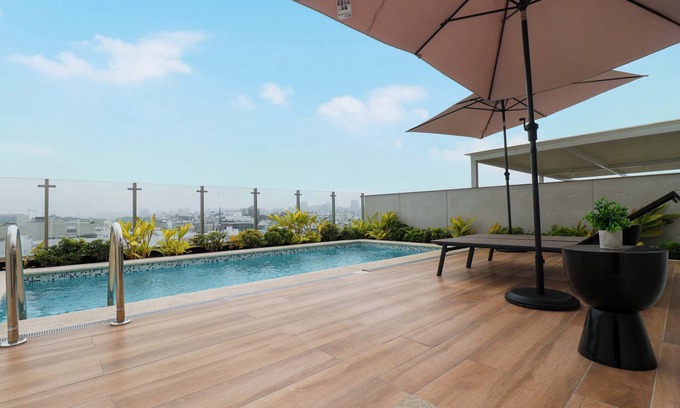 Santa Cruz Apartment | w Impressive 2BR With Balcony in Miraflores