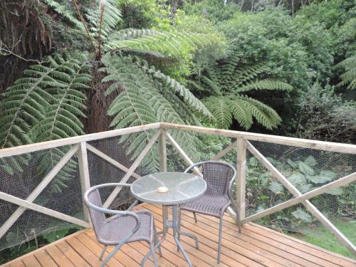 Oneroa Cabin | Waiheke Island Punga Lodge