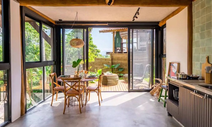 Felix Apartment | Waimea: Vista Para o Mar e Para a Montanha