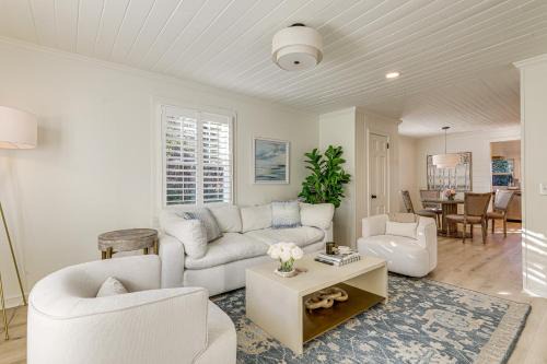 Roswell House | Walk Downtown and Canton Street Roswell Retreat!