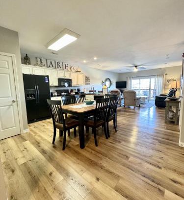 Hollister Apartment | Walk-in level Condo B-6 Near Lake