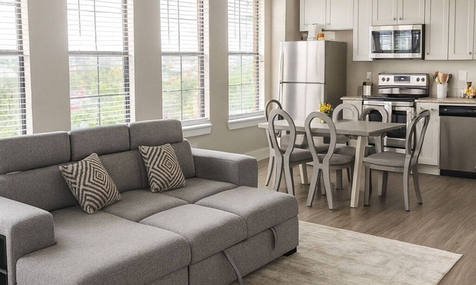 Castleberry Hill Apartment | Walk to Mercedes-Benz Stadium from your chic city-view Atlanta getaway