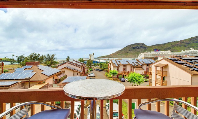Nawiliwili Condo | Walk to Nawiliwili Harbor: Condo w/Saltwater Pool