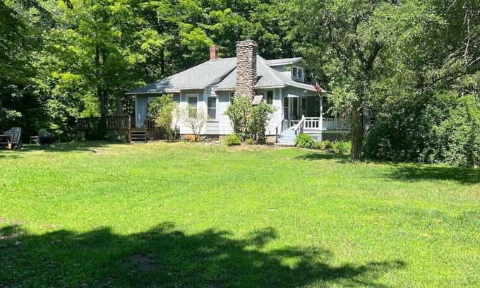 Phoenicia House | Walk to Phoenicia 15 min to Belleayre or Hunter