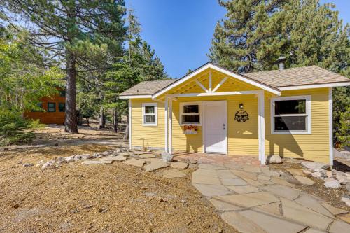 Green Valley Lake House | Walk to Water Cozy Cabin in Green Valley Lake!