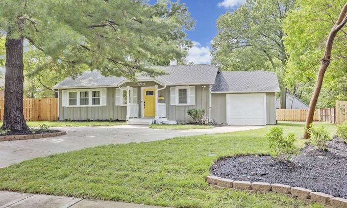 Mission House | ☀️Walking Trail☀️XL Fenced Backyard ☀️Cul-de-sac☀️800ft² ☀️💤 Street☀️