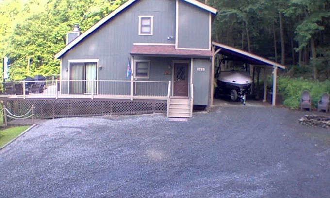 Greentown House | Wallenpaupack House with private dock!