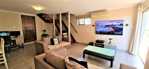 Trawal Apartment | Walters Lane Deluxe Garden Apartment 3 - No loadshedding