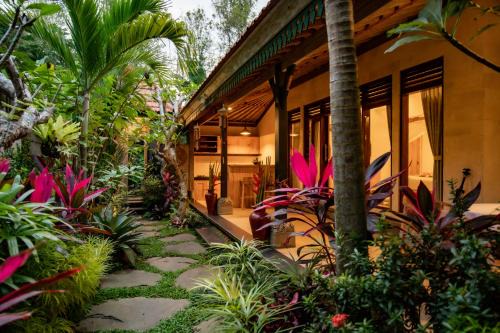 Kedewatan Villa | Wana Ubud Eco Villa