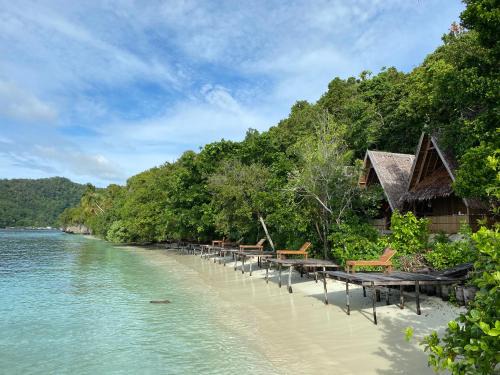 Raja Ampat House | Warahnus dive homestay