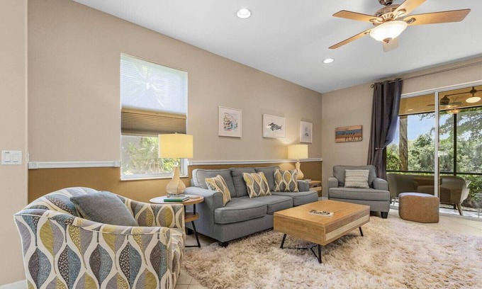 Fort Myers House | Warm and Inviting 3 BD 3 BTH home in Verandah