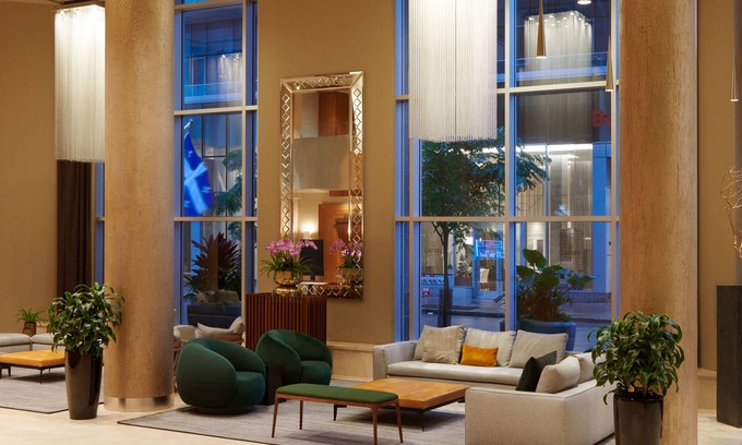 Downtown Montreal Apartment | Warwick Le Crystal - Montréal