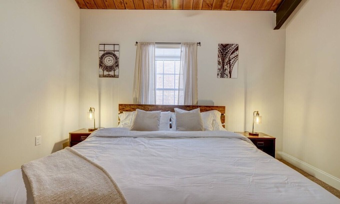 East Stroudsburg Apartment | Washington302 · Luxury Industrial Style King SuiteA- Shawnee Mtn!