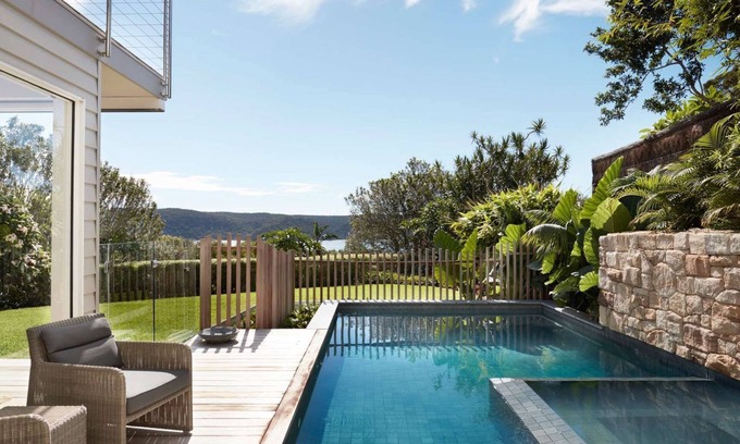 Palm Beach House | Water And Waves by Contemporary Hotels