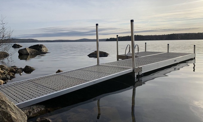 Belfast House | Water's Edge- cozy lakeside camp
